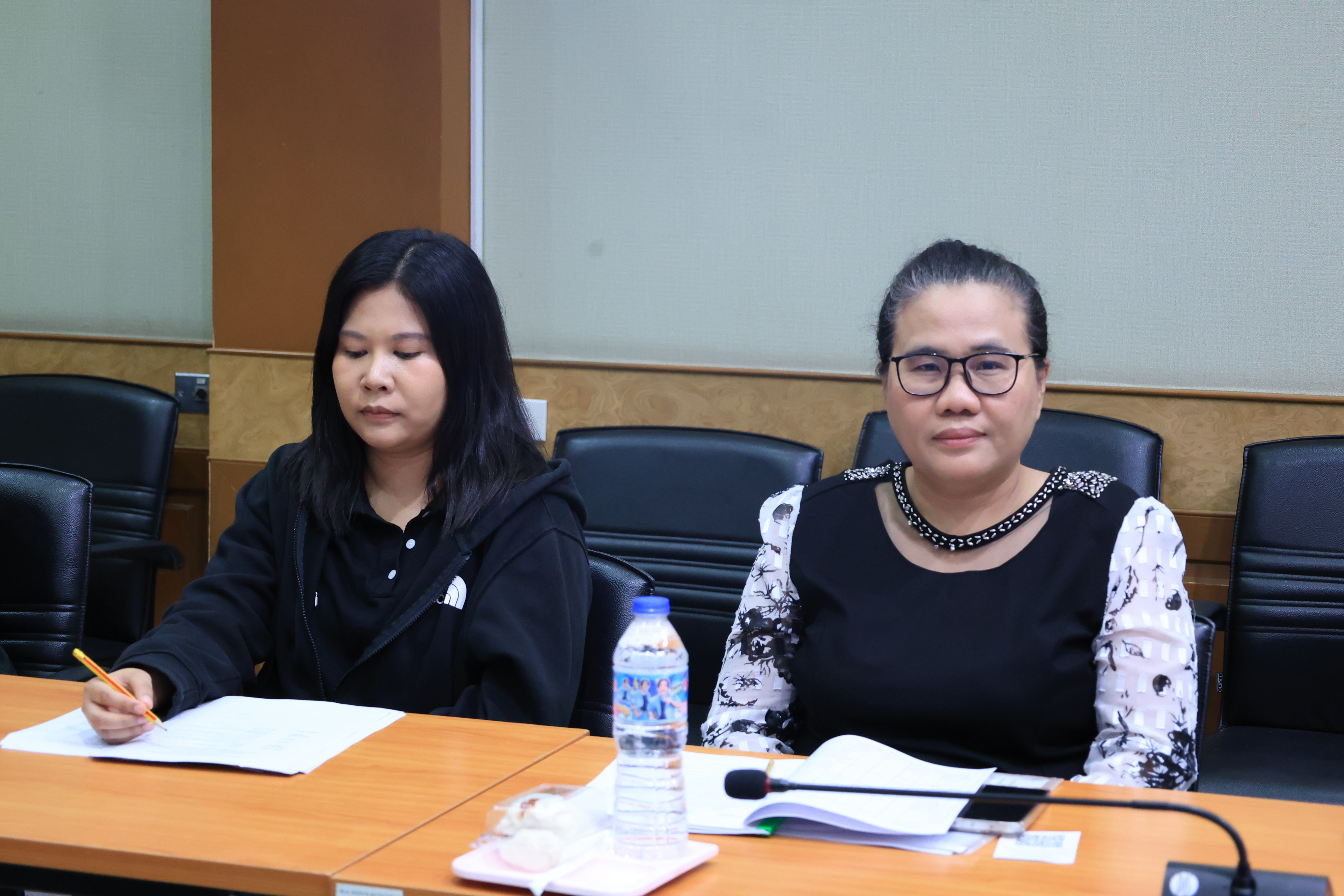 title - ส.ป.ก.ประชุมคณะทำงานจัดทำแผนการเสริมสร้างความผาสุกและความผูกพันของบุคลากร ส.ป.ก.